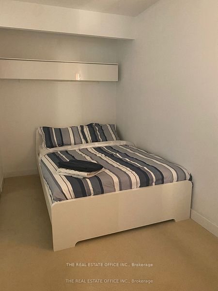 112 Fort York Blvd, Toronto, M5V4A7, Ontario, Canada, CA