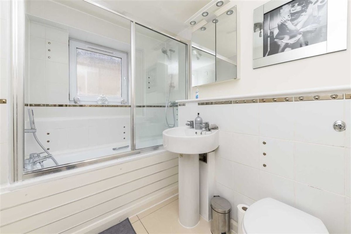 apartment for rent in Wapping High Street Wapping, E1W