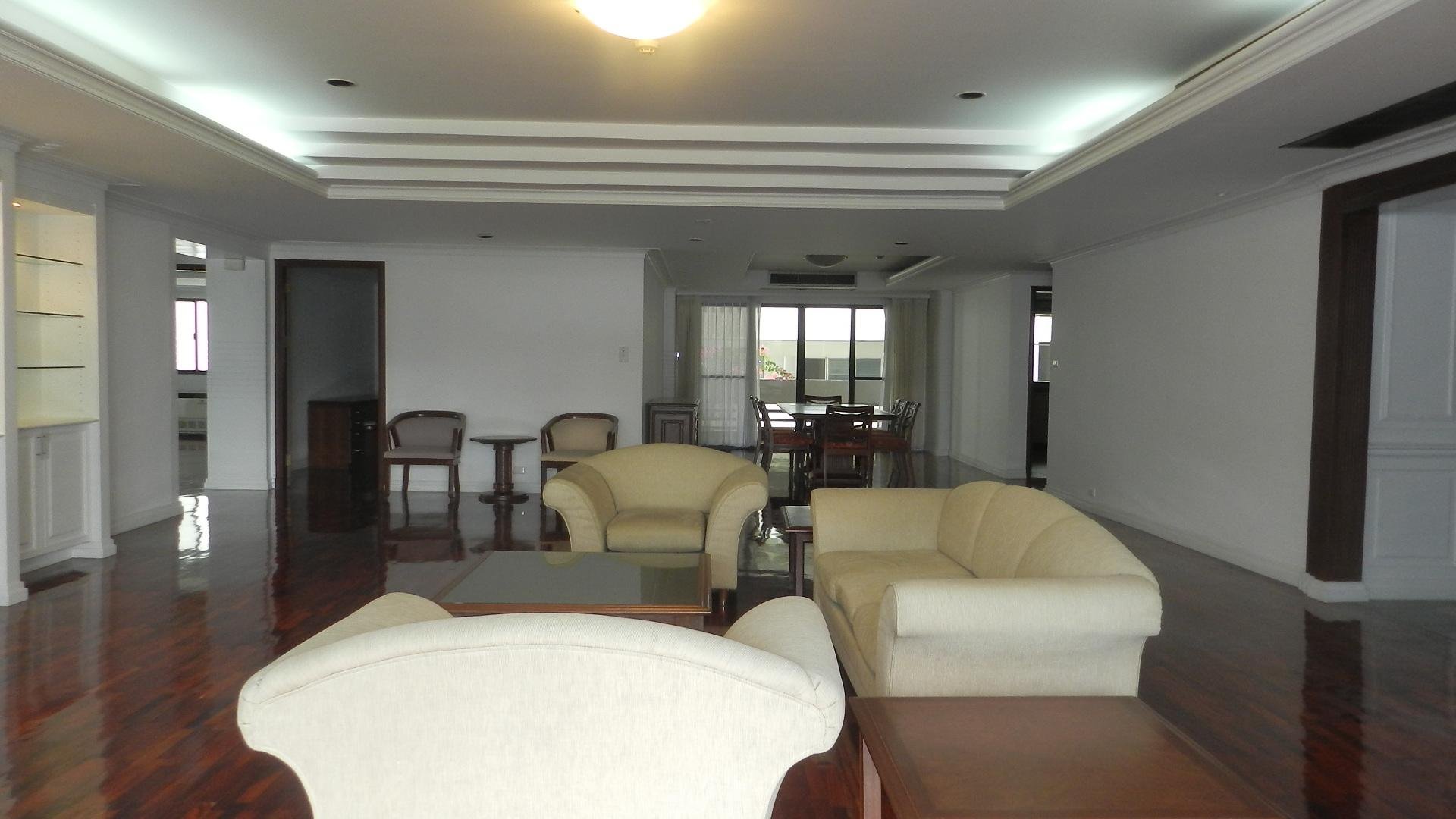 Condo in Bangkok, Thailand, 4 bedrooms  No 14664