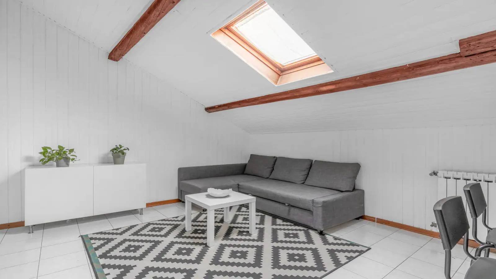 Appartamento con 3 camere da letto in affitto a Milano