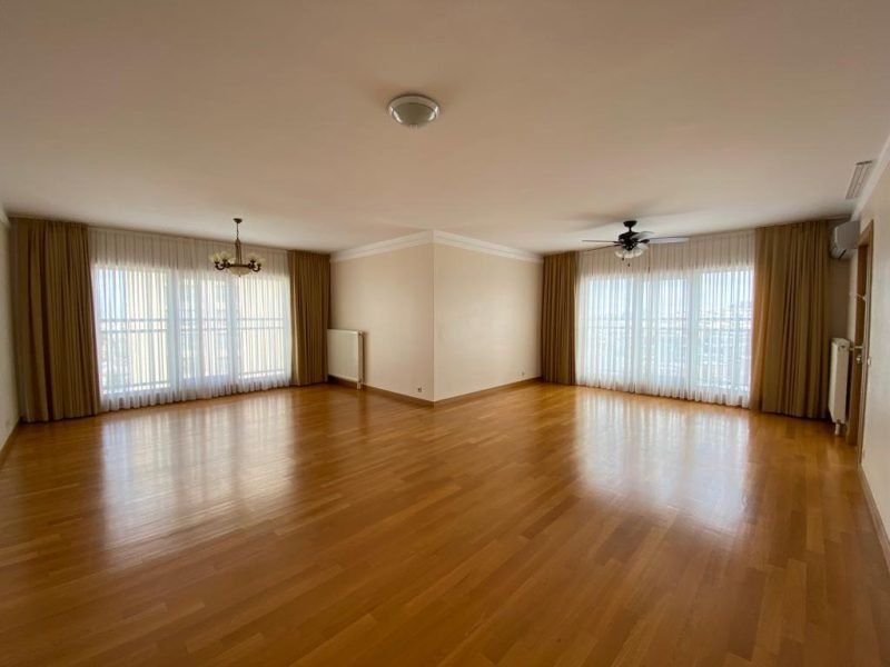 4+1 Very-Well Maintained Apartment at Mesa Koza Plaza