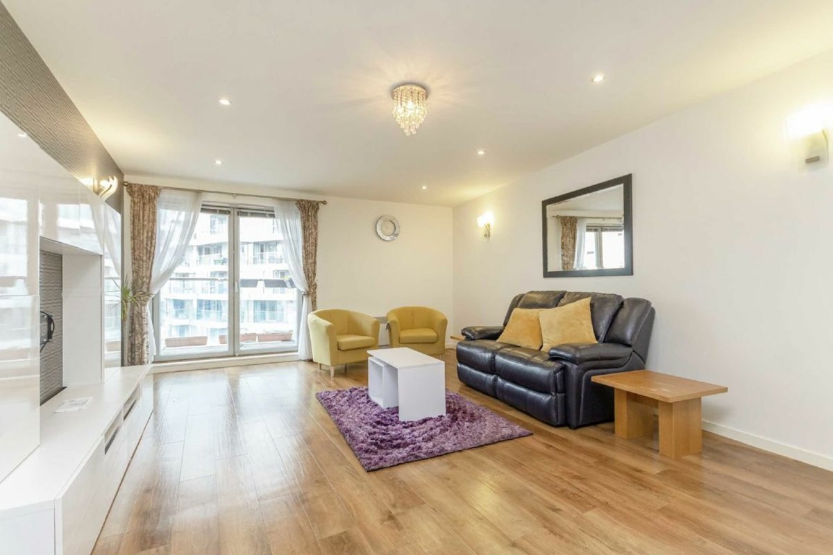 apartment for rent in Biscayne Avenue Canary Wharf, E14