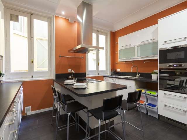 Habitación luminosa en apartamento de 9 dormitorios en Retiro, Madrid