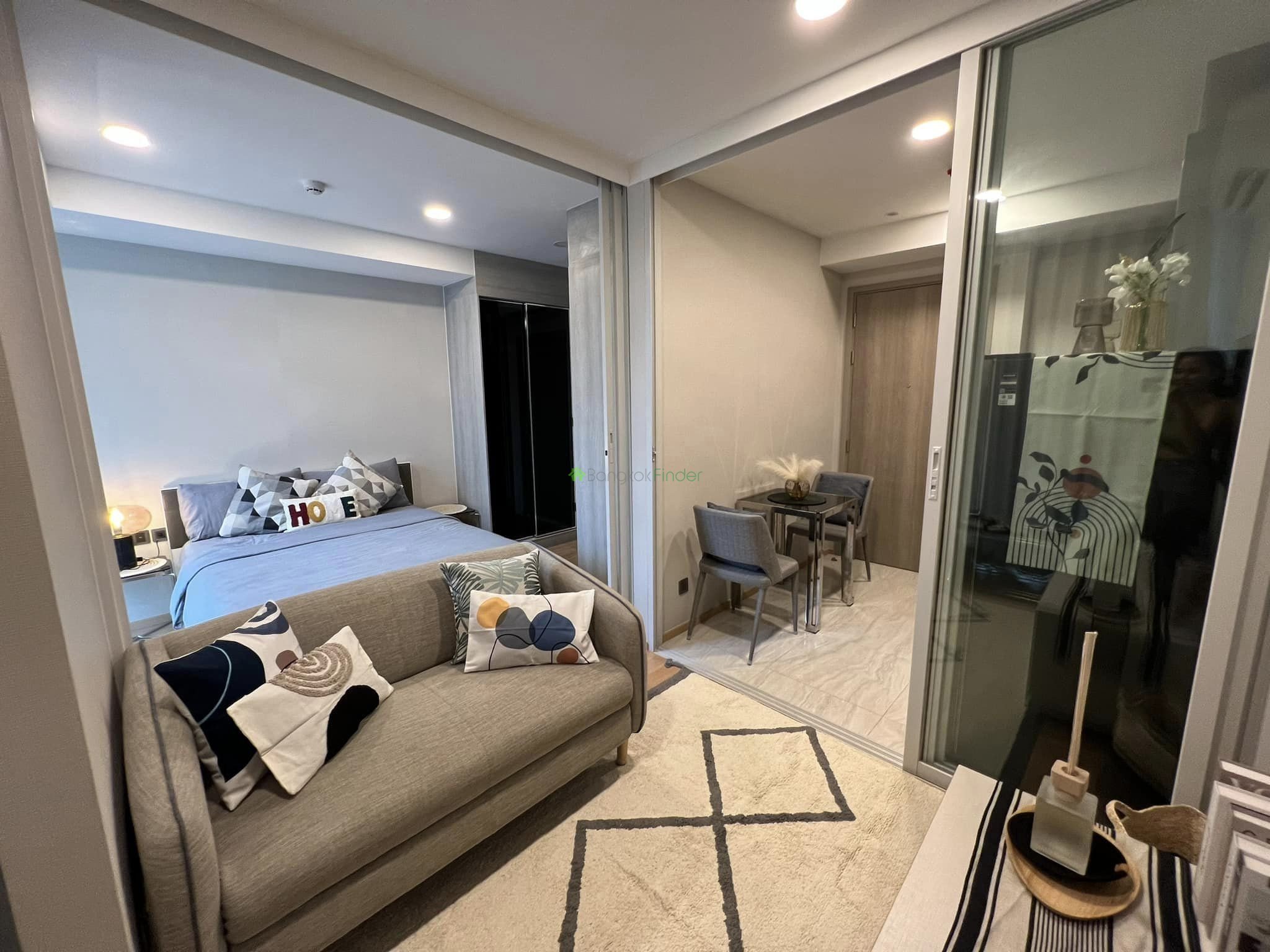 Condo For Rent 1 Bedroom 1 Bathroom Thonglor