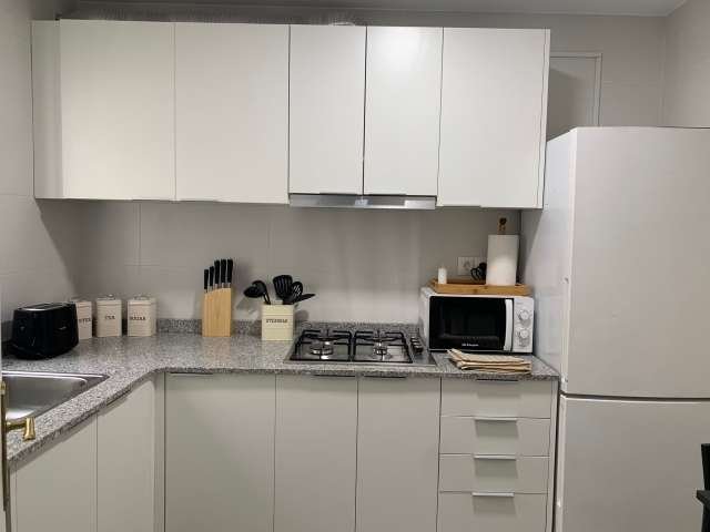 Se alquila habitación en apartamento de 3 dormitorios en Barcelona