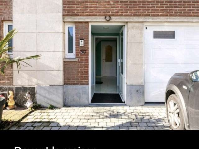 Chambre à louer dans une maison de 5 chambres à Dilbeek