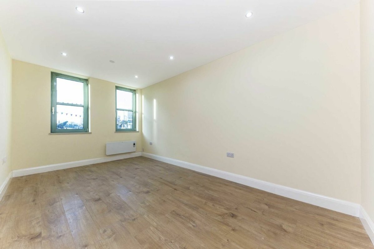 apartment for rent in Clarence Street Kingston Upon Thames, KT1