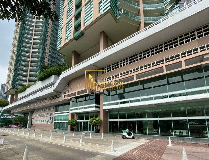 Luxurious 4 Bedroom Serviced Apartment Overlooking The River