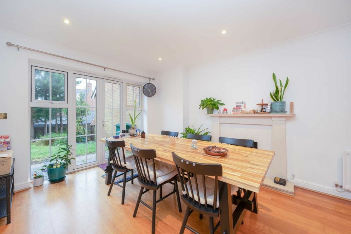 house for rent in Tavistock Avenue Mill Hill, NW7