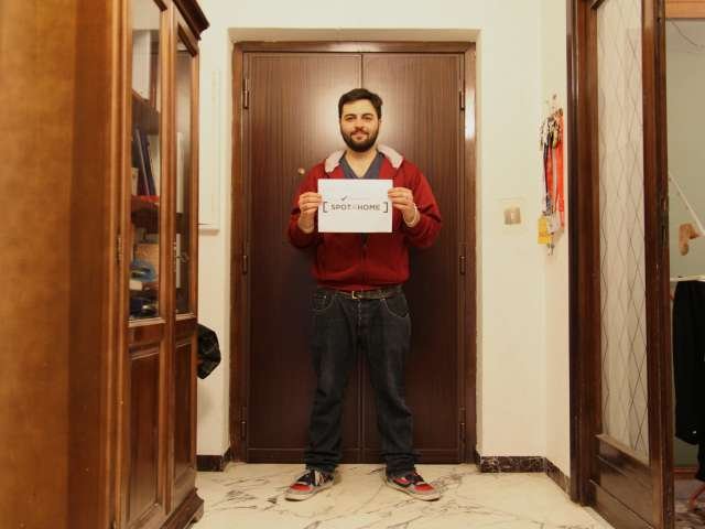 Camera arredata in appartamento con 3 camere da letto a San Giovanni, Roma