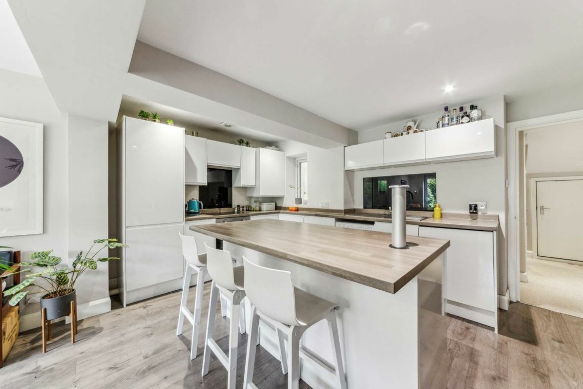 apartment for rent in Worlingham Road East Dulwich, SE22