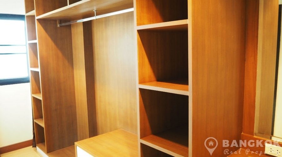 Spacious 3 Bed 3 Bath Apartment in Ekkamai View Listing