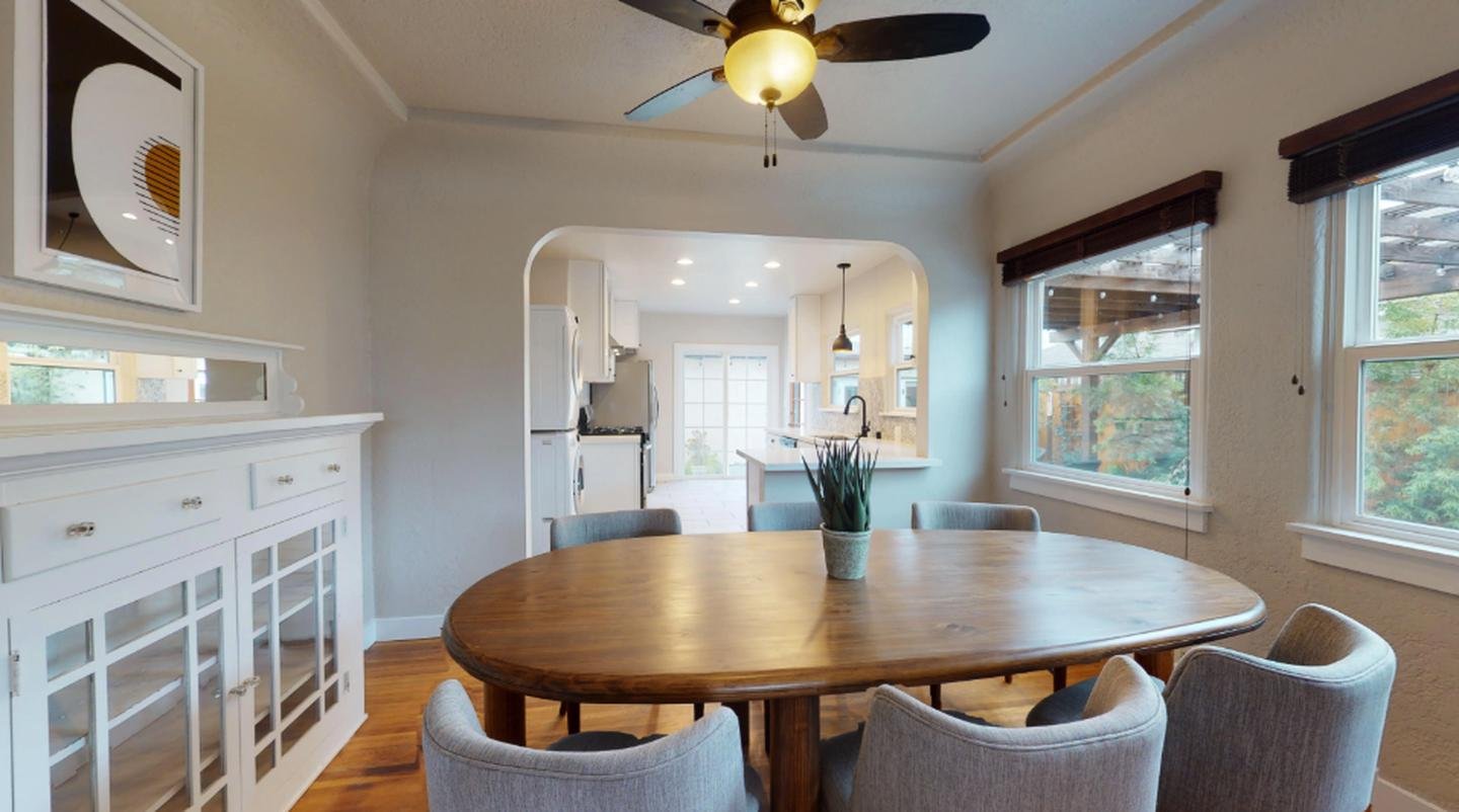 Sunny Adams North home with great backyard (Has a House)