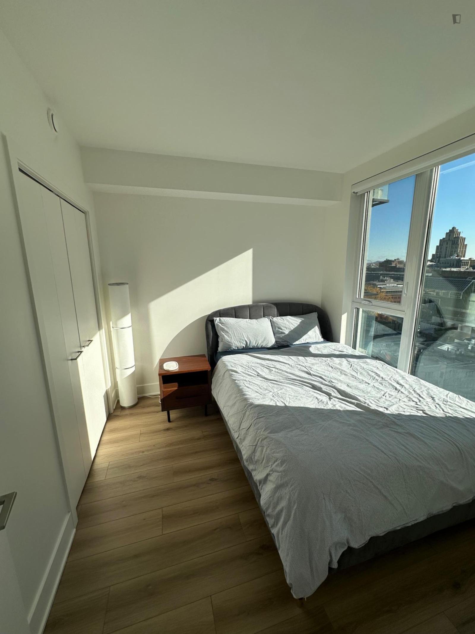 Modern 1-bedroom apartment in Downtown Montreal
