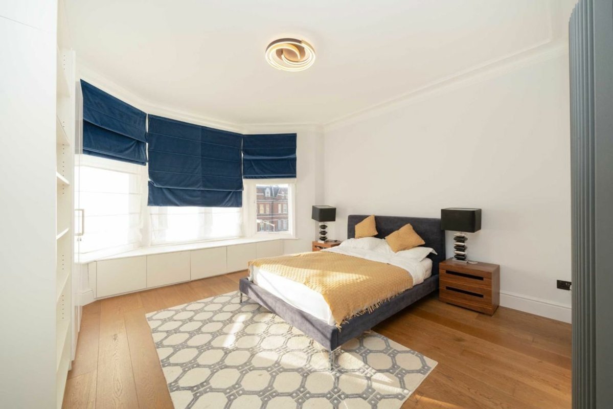 apartment for rent in Heath Drive Hampstead, NW3