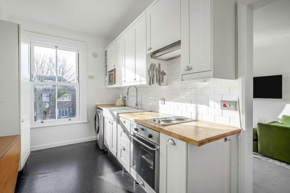 apartment for rent in Drewstead Road Streatham, SW16