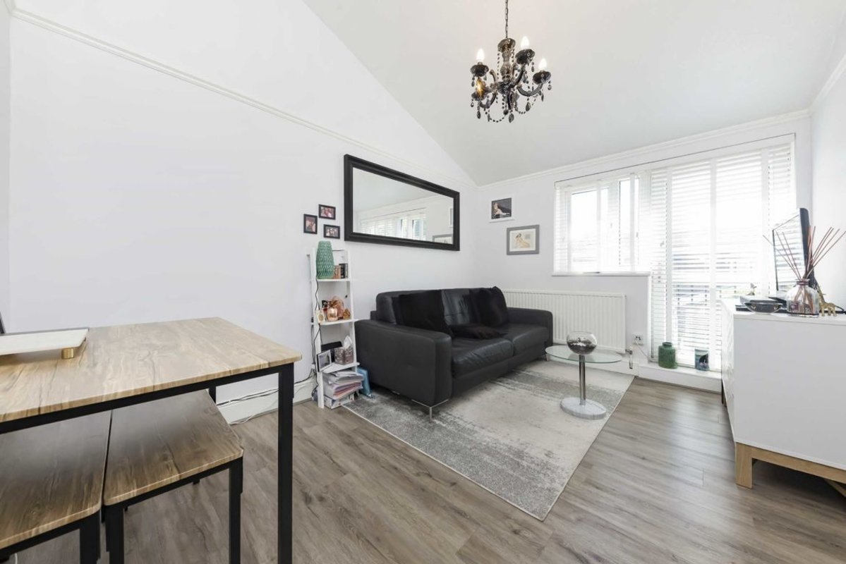apartment for rent in Conistone Way Islington, N7