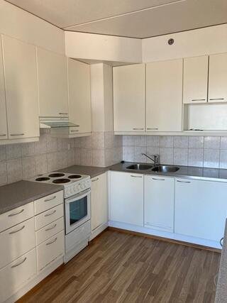 2h+k+s , block of flats, 808.33 €/m, 55 m2