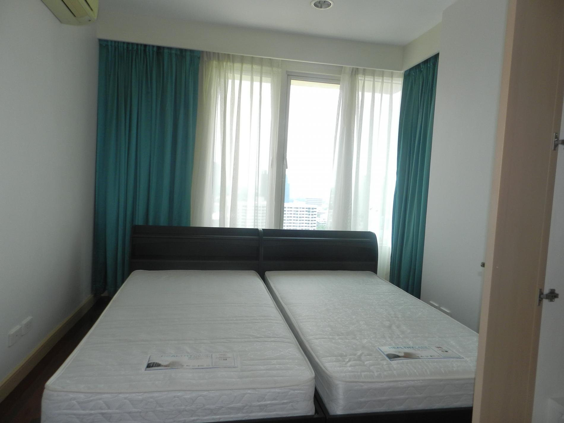 Condo in Bangkok, Thailand, 3 bedrooms  No 15064
