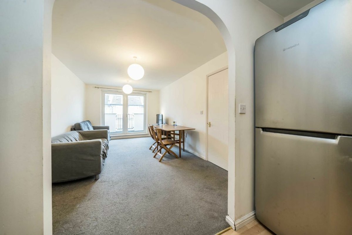 apartment for rent in Morrish Road Brixton, SW2