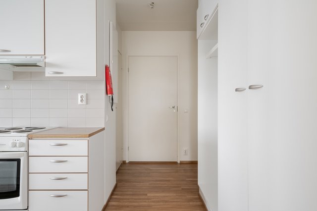 3H+K+S , block of flats, 990 €/m, 73.5 m2