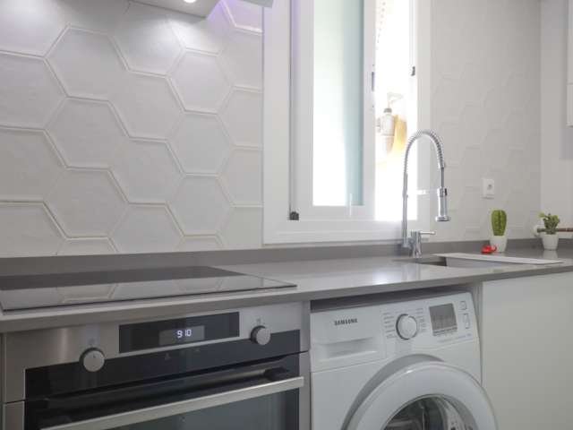 Habitación individual en apartamento de 3 habitaciones en Puerta Del Angel