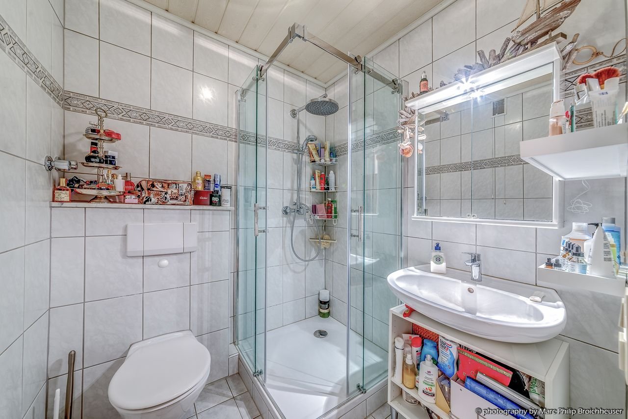 Möblierte 100 m² Wohnung in Köln-Süd - 3 Zimmer, inkl. Strom, Parkplatz & Nebenkosten