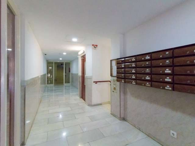 Práctico apartamento de 2 dormitorios en alquiler en Sants, Barcelona,