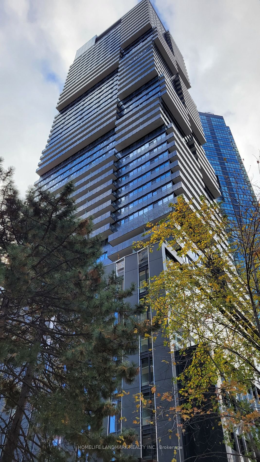 2005 - 55 Charles St E, Toronto, M4Y0J1, Ontario, Canada, CA