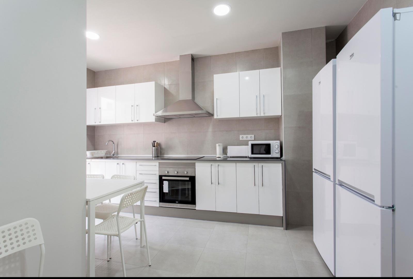Amazing double bedroom close to Facultat De Magisteri
