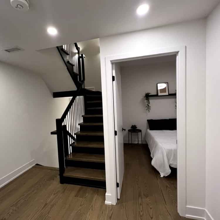 Unit 1603 Flex - B (Has an Apartment)