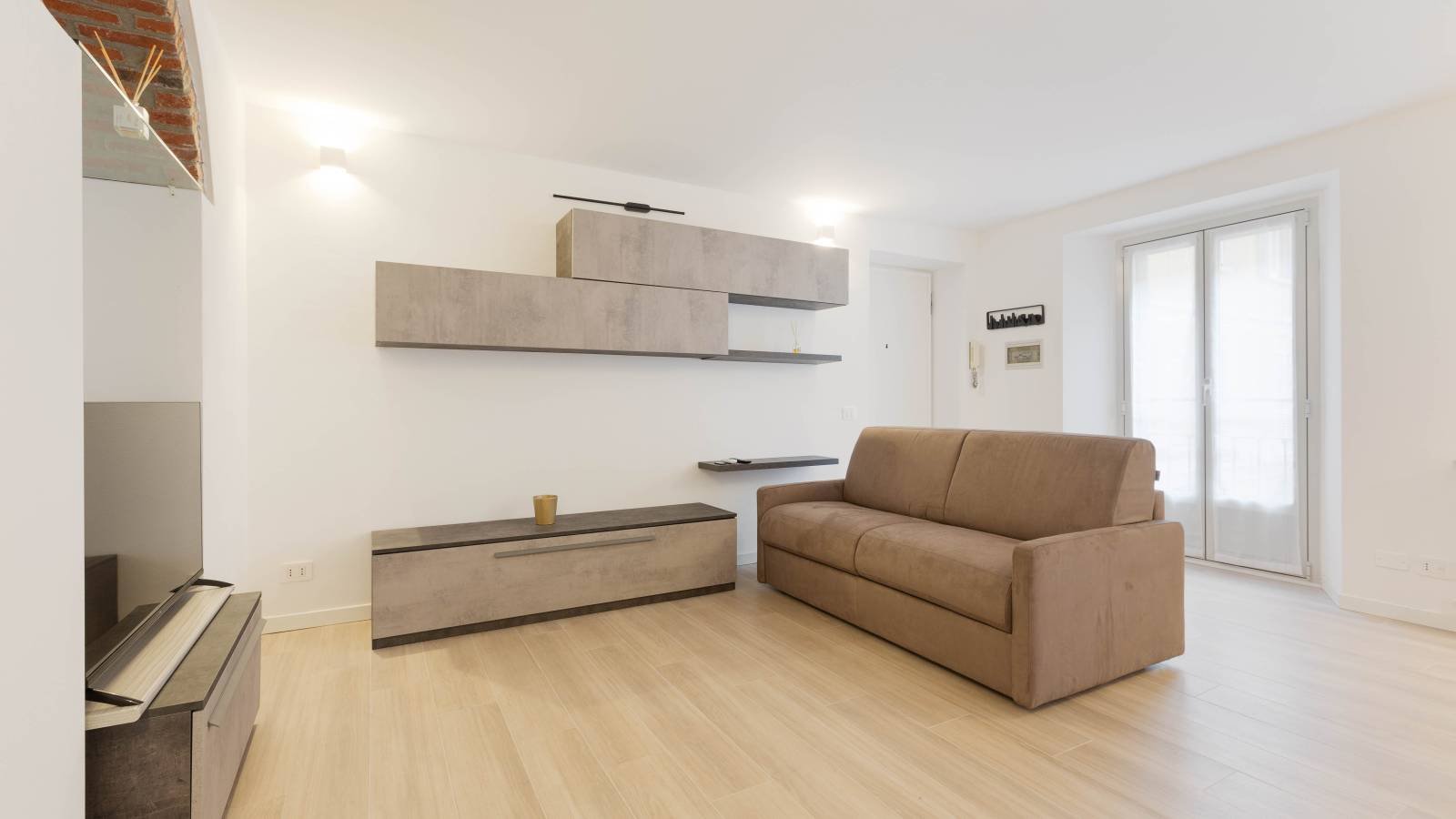 Intero appartamento con 1 camera da letto a Milano