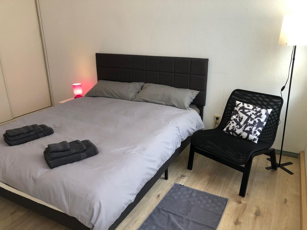Schöne neue zentrale 3-Zimmer-Wohnung für 6 Gäste, Düsseldorf - Amsterdam Apartments zur Miete