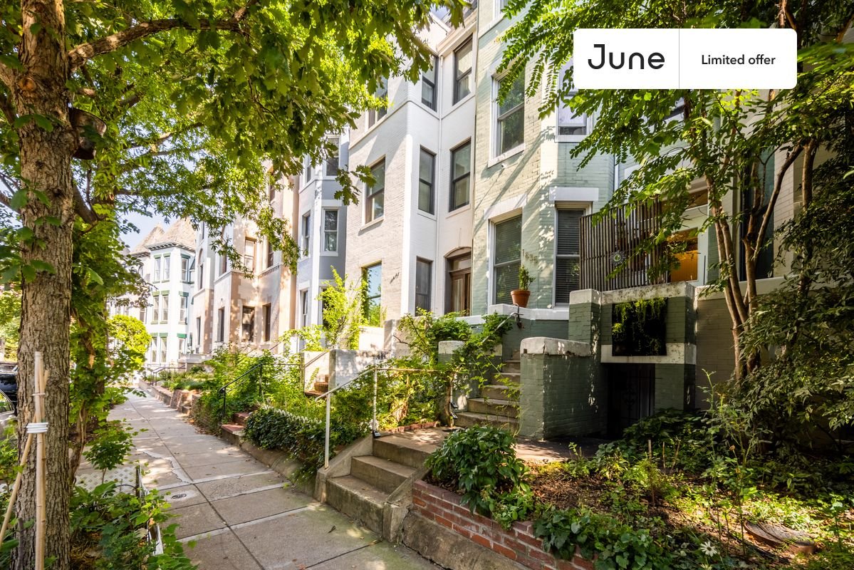 Full bedroom in 3 bed/1 bath home in Adams Morgan  #1480 A (Has a Condo)
