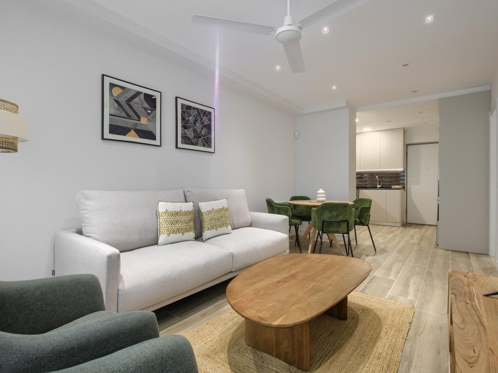 - Moderno piso de 1 dormitorio y 1 baño en Calle S