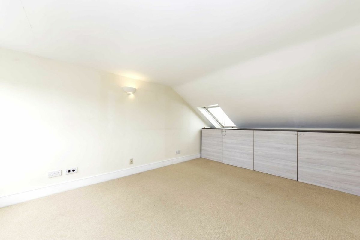 house for rent in South Western Road St Margarets, TW1
