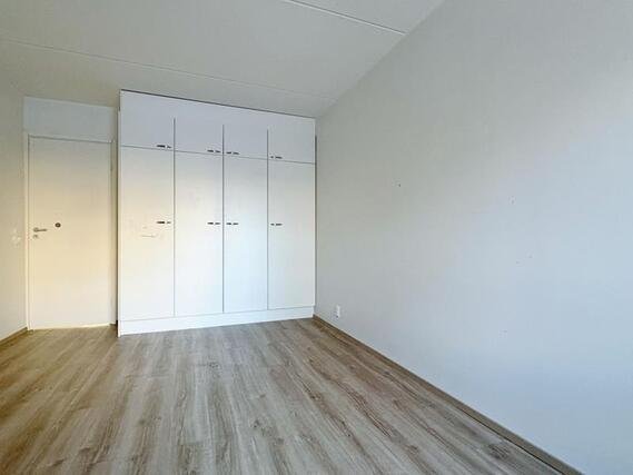 2H+K , block of flats, 1045.86 €/m, 58 m2