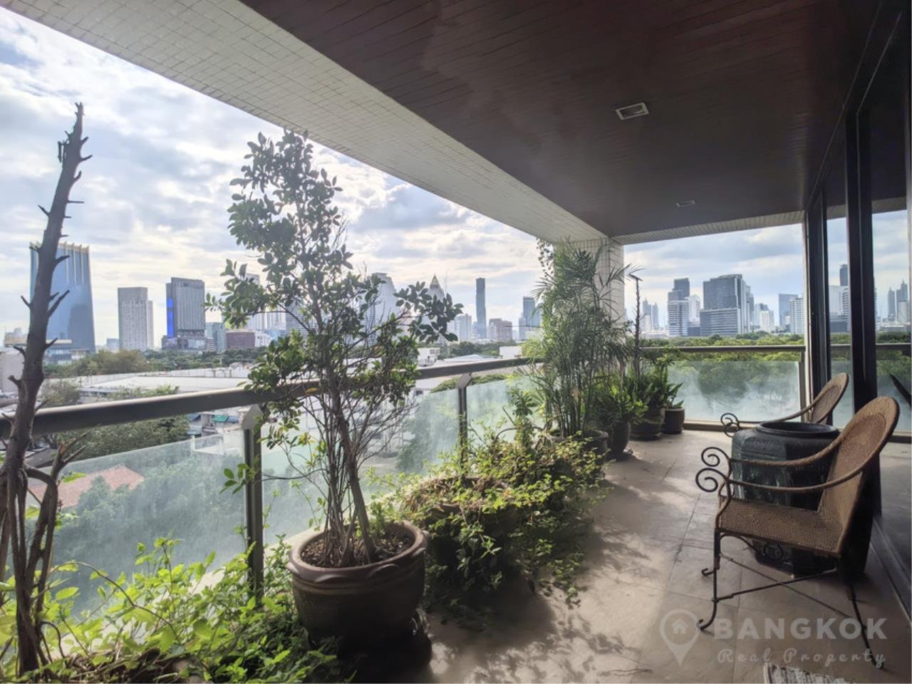 Condo in Bangkok, Thailand, 3 bedrooms  No 19388