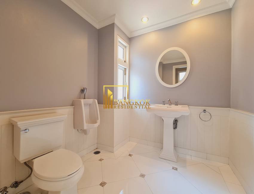Exceptional 3 Bedroom luxury Apartment in Ekkamai