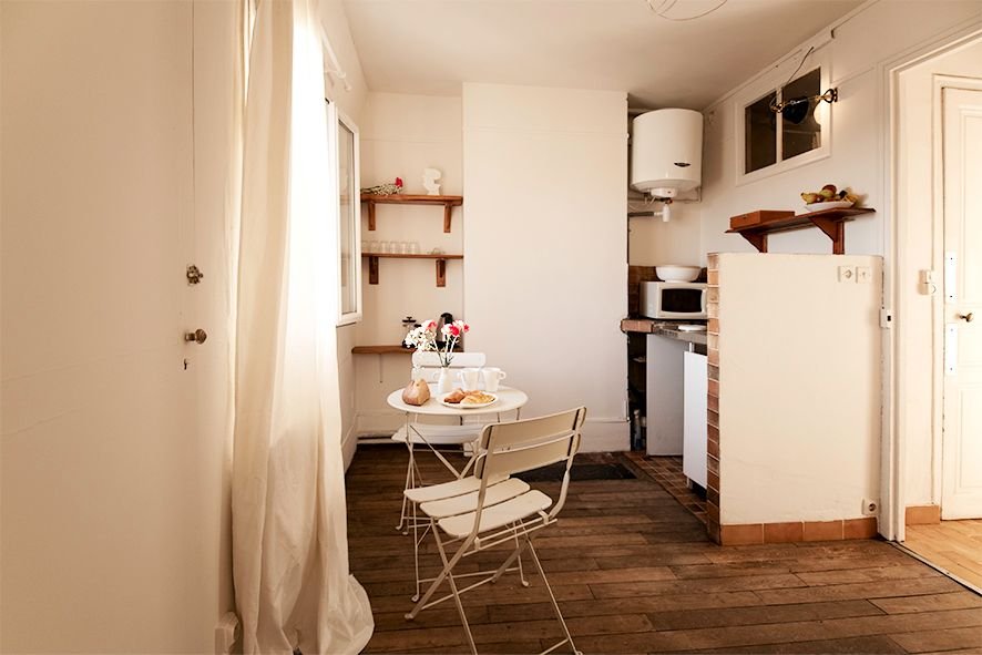 Vue imprenable sur la Tour Eiffel, à 5 min de Gare St-Lazare, 16 min à pied de l'Opéra Garnier, de la Place Madeleine et des Galeries Lafayette Haussmann, Paris - Appartements à louer à Amsterdam