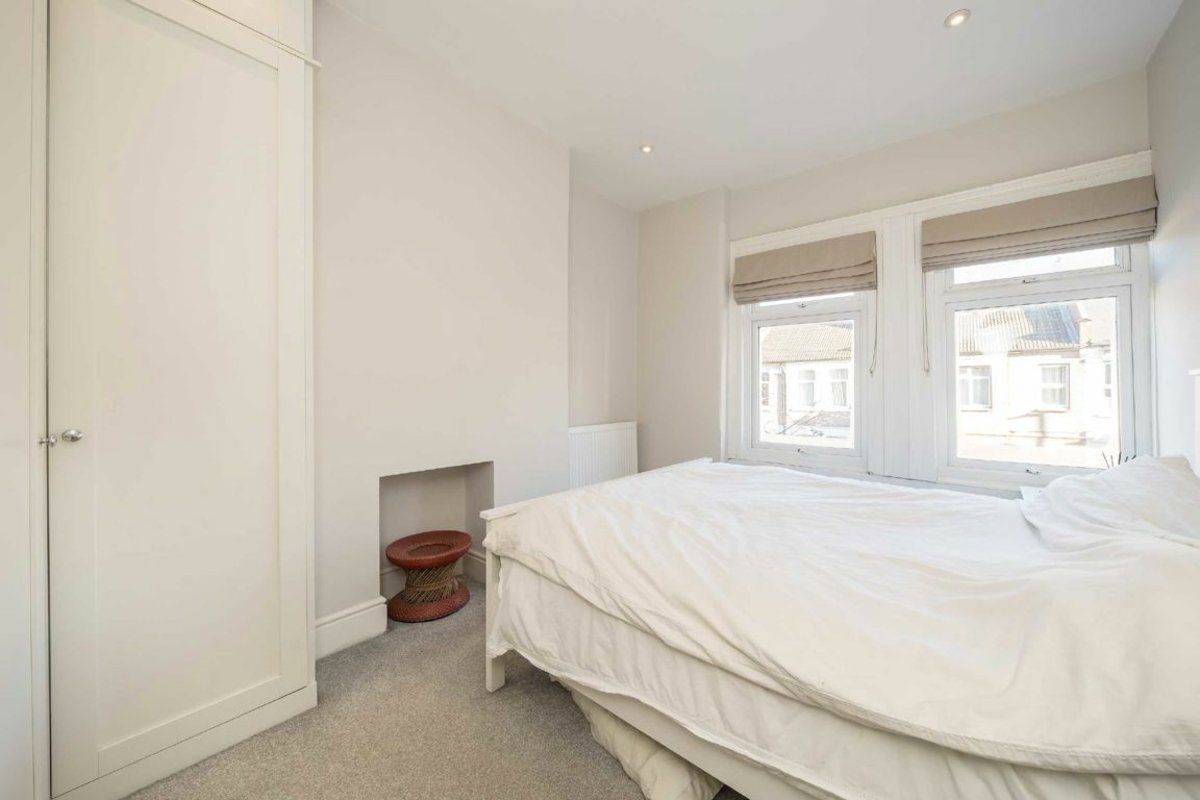 apartment for rent in Gilbey Road Tooting, SW17