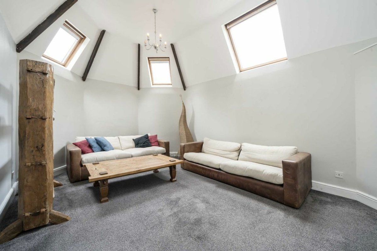 apartment for rent in The Avenue Ealing, W13