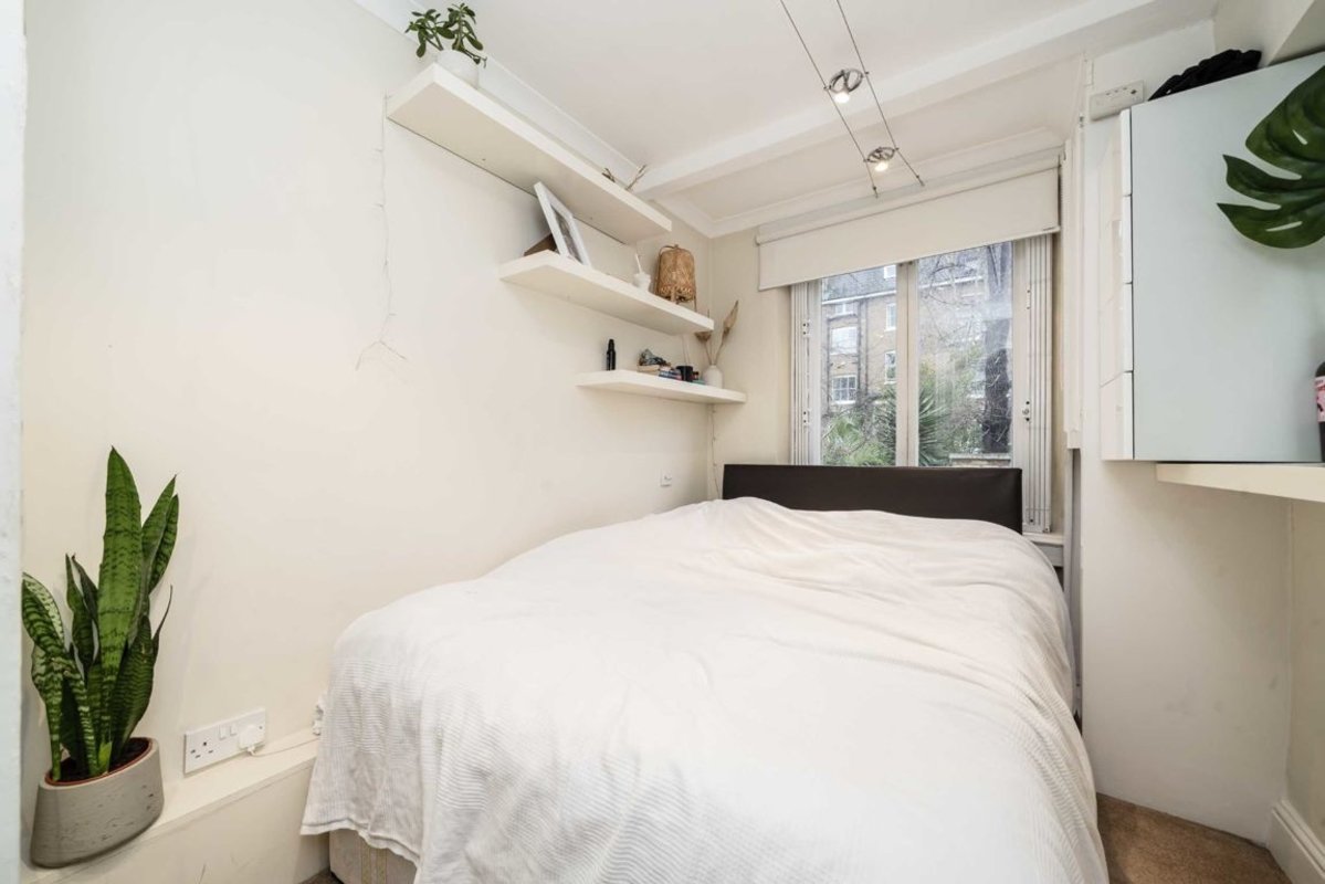 Apartment for rent in Holland Road, West Kensington, W14