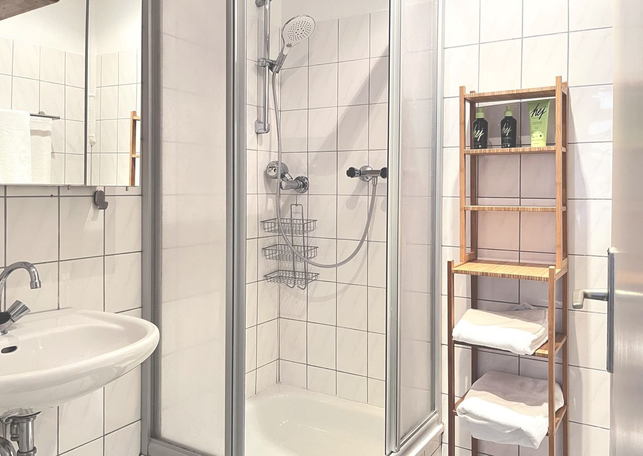 Schöne, helle Wohnung in Dortmund Kreuzviertel, Nähe Westfalenhalle - Amsterdam Apartments zur Miete