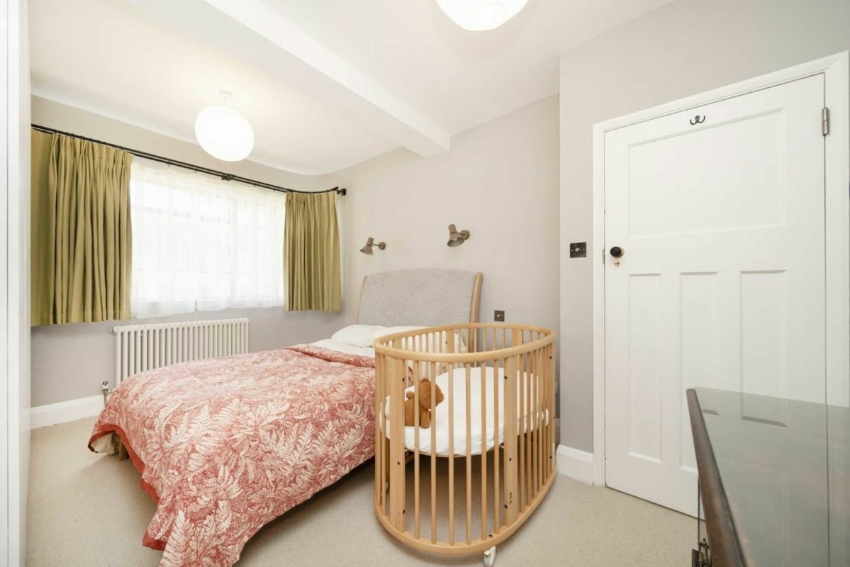 House for rent in Garnett Road Hampstead, NW3