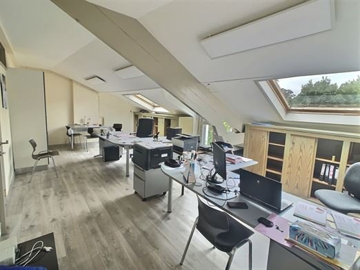 Bureaux dans une magnifique maison de Maitre - Immo Les Eaux Vives
