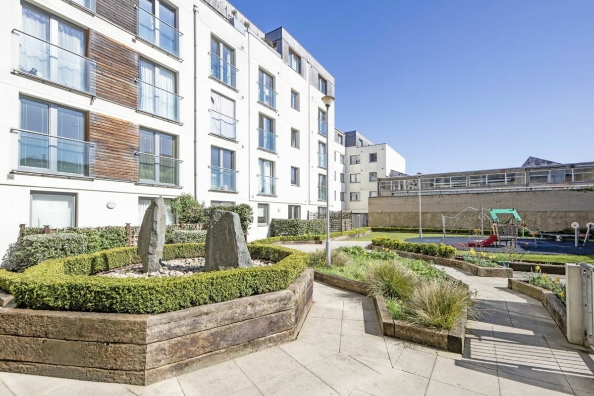 apartment for rent in Garden Road Richmond, TW9