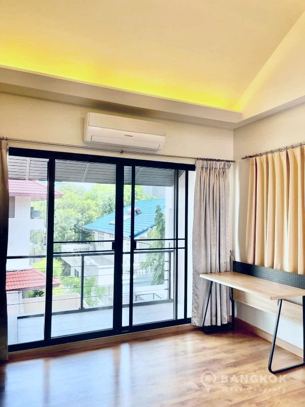 Thonglor | Renovated 4 Bed Town House with Private Pool View Listing