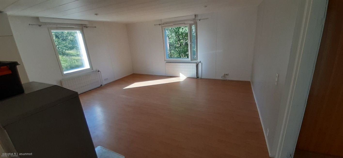 2h + k + s | Salonkulmantie 527, Pilpala, Loppi