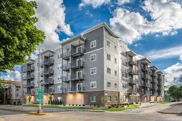 4 Bedroom 2 Bathroom Apartment - A (Has an Apartment)
